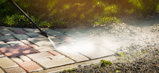 Best Pool Deck Cleaning  in Wellsville, UT